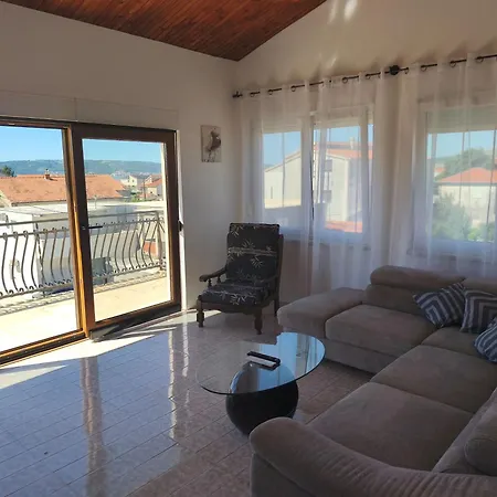 Ljubica Apartment *