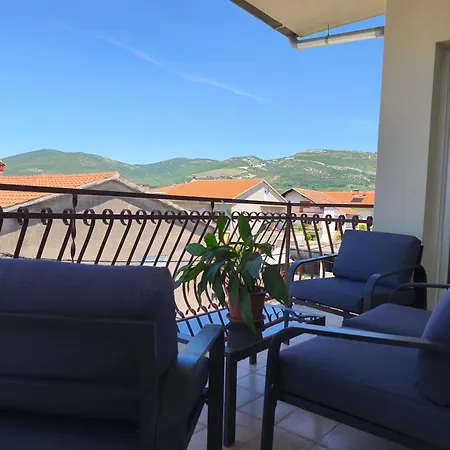 Apartment Ljubica *