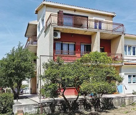 Ljubica Apartment *